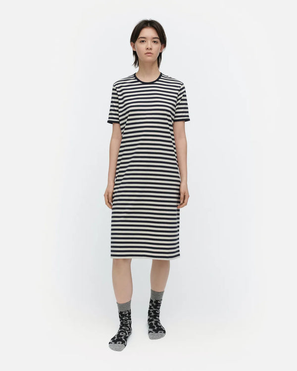 Marimekko Hetta II Tasaraita Yömekko 900