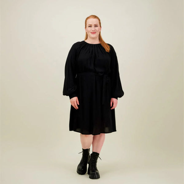 Metsola Voluminous Dress -Mekko | Licorice