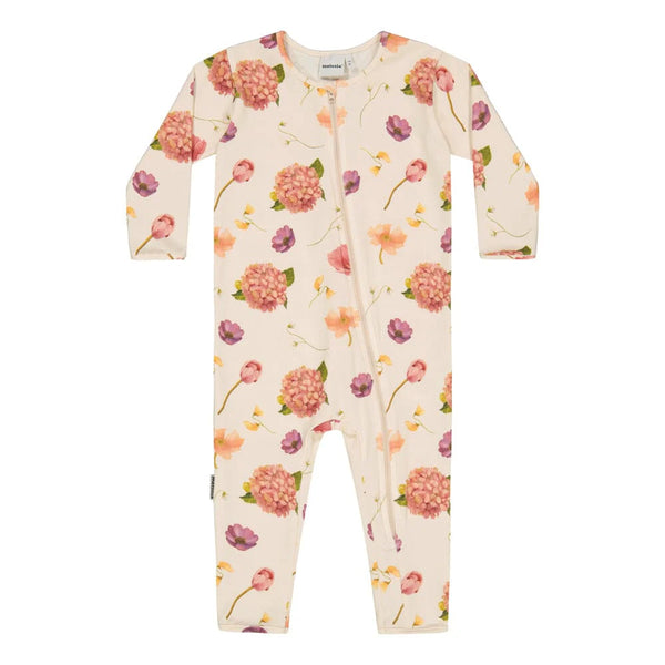 Metsola Whispers vanilla nightsuit